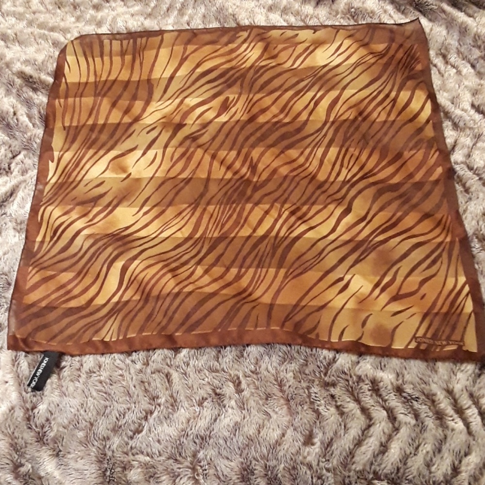 Jones New York Tiger Print Scarf